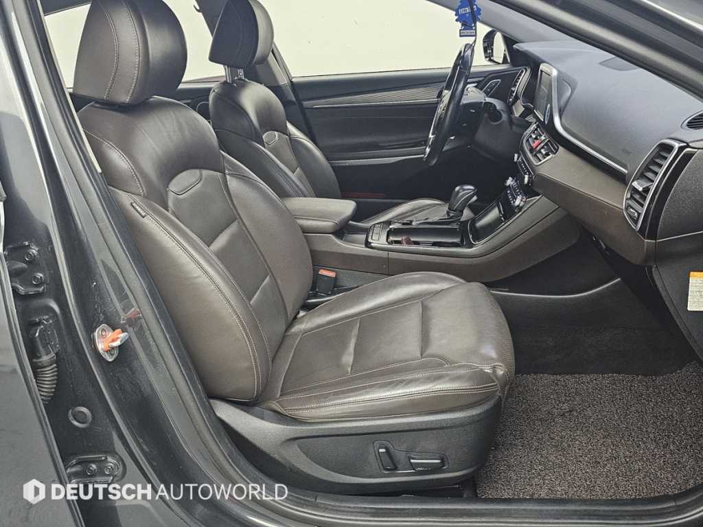 Hyundai Grandeur — photo 10