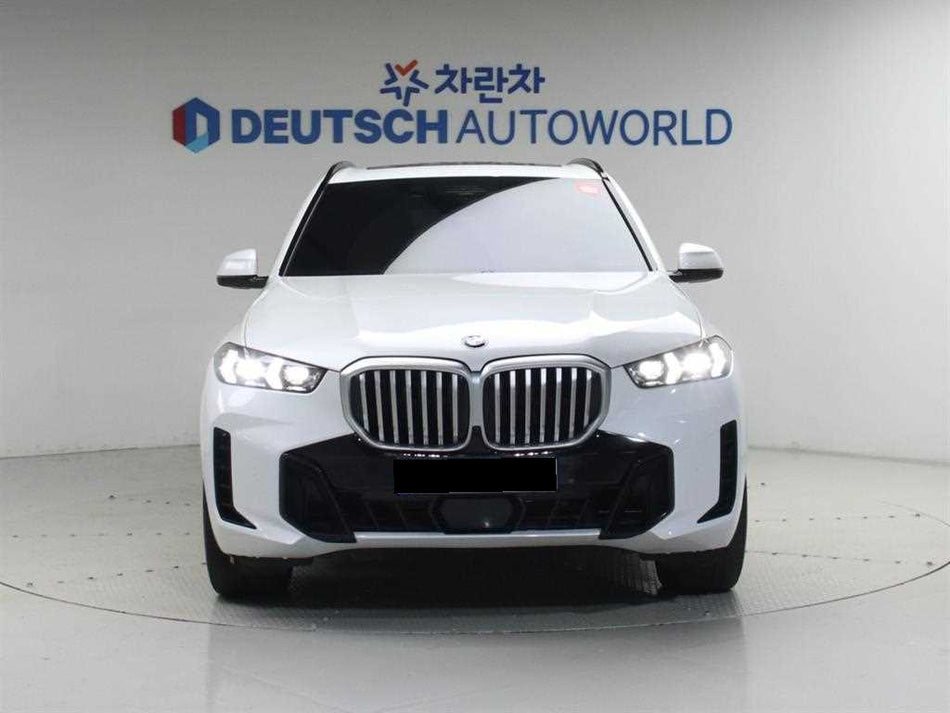BMW X5 — photo 01