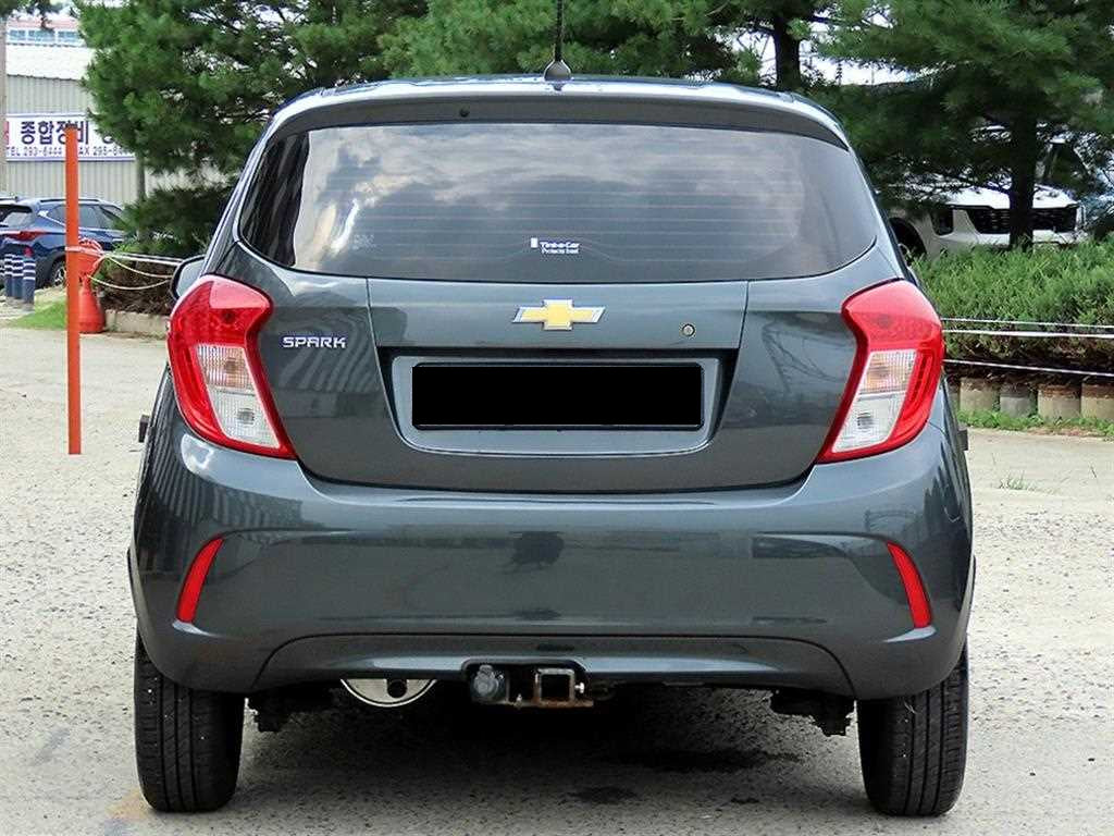 CHEVROLET Spark — photo 04
