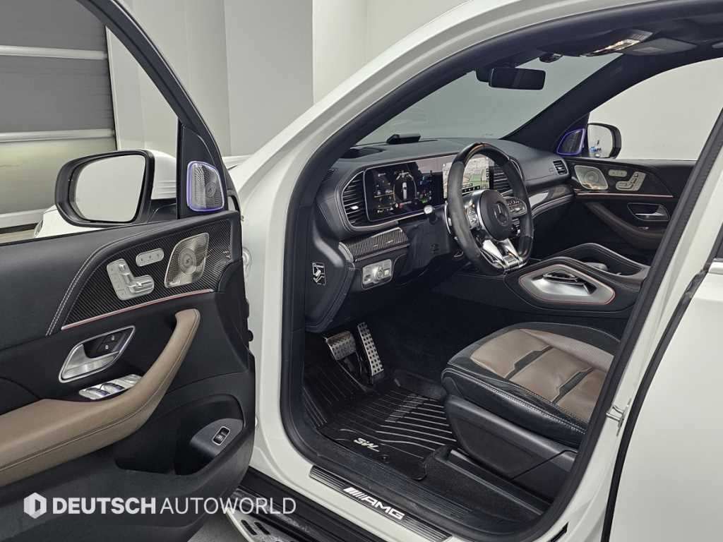 Mercedes-Benz GLE-Class — photo 11