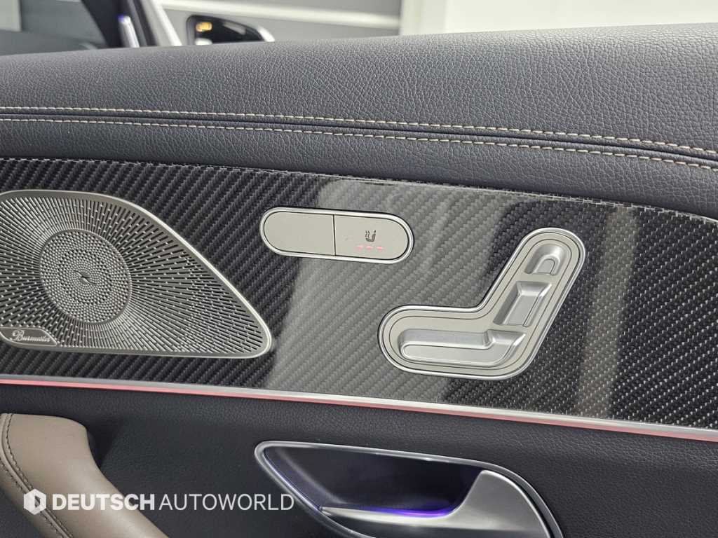Mercedes-Benz GLE-Class — photo 16