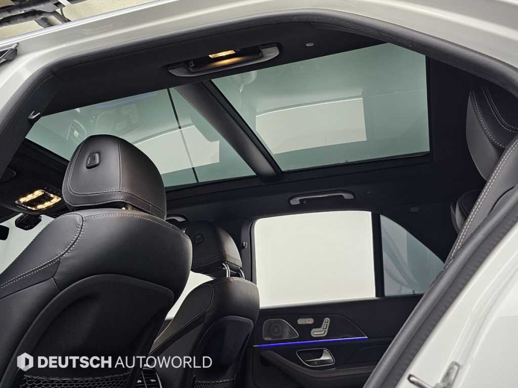 Mercedes-Benz GLE-Class — photo 18