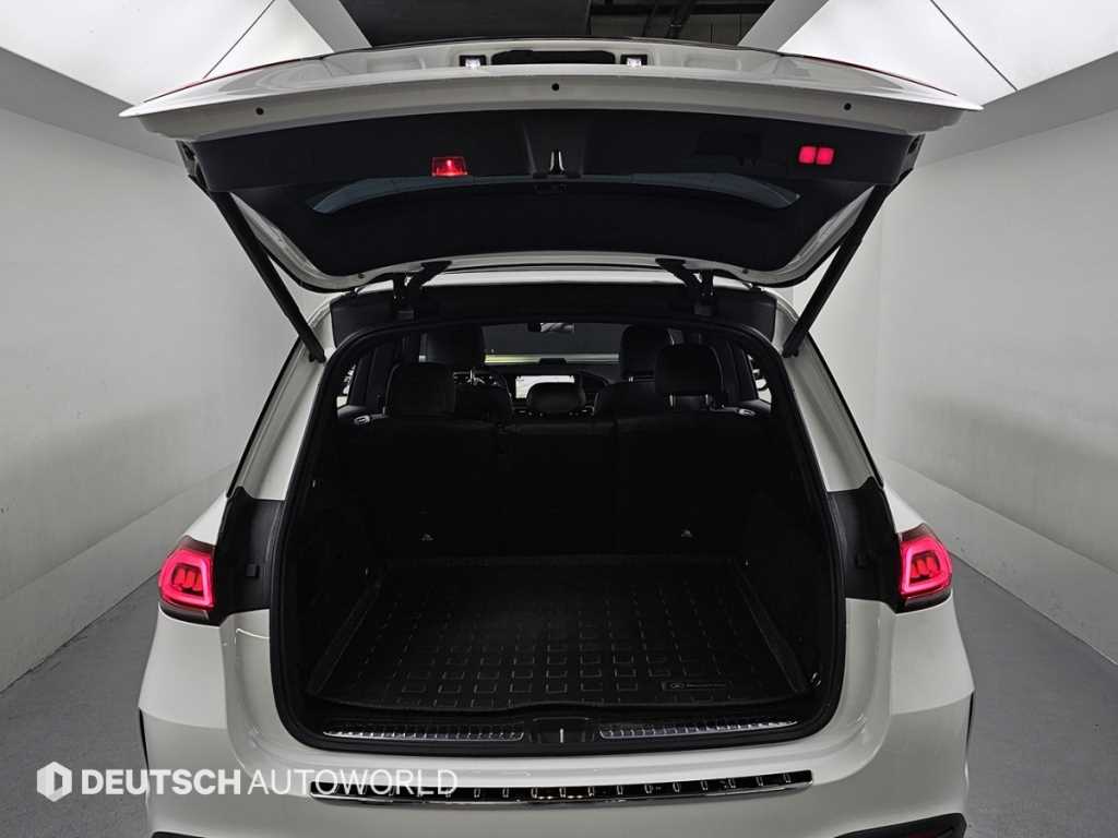 Mercedes-Benz GLE-Class — photo 19