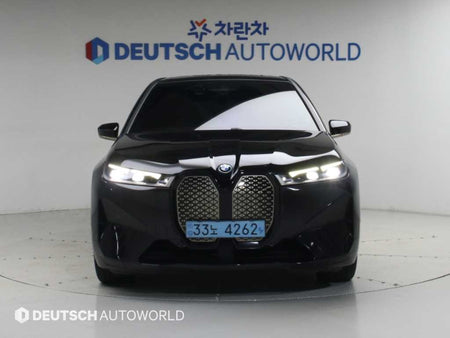 BMW iX — photo 03