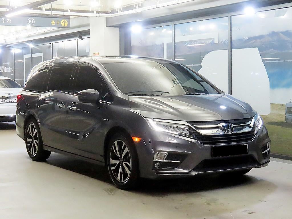 Honda Odyssey — photo 01
