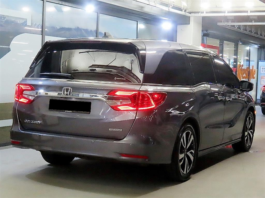 Honda Odyssey — photo 04