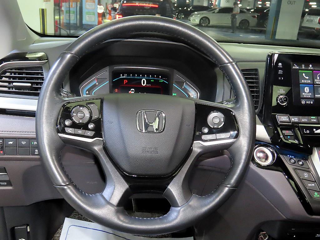 Honda Odyssey — photo 08