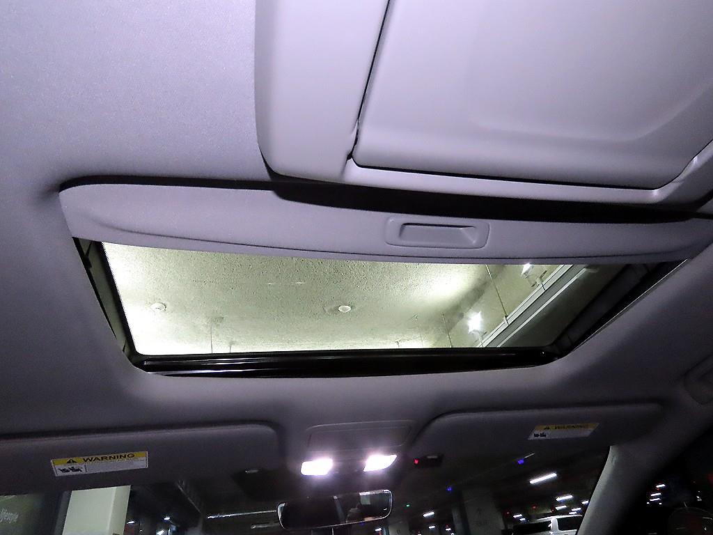 Honda Odyssey — photo 16