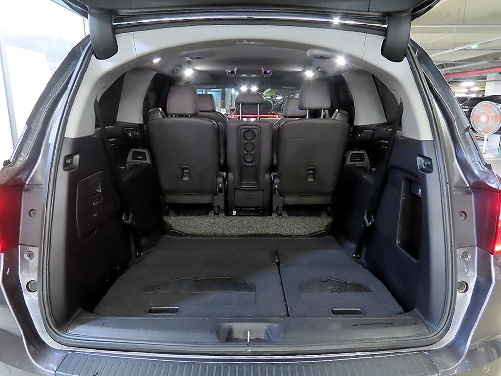 Honda Odyssey — photo 17