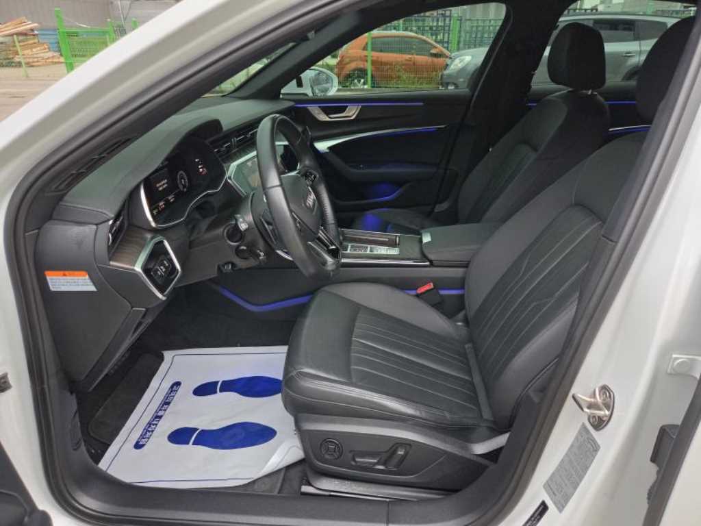 Audi A6 — photo 05