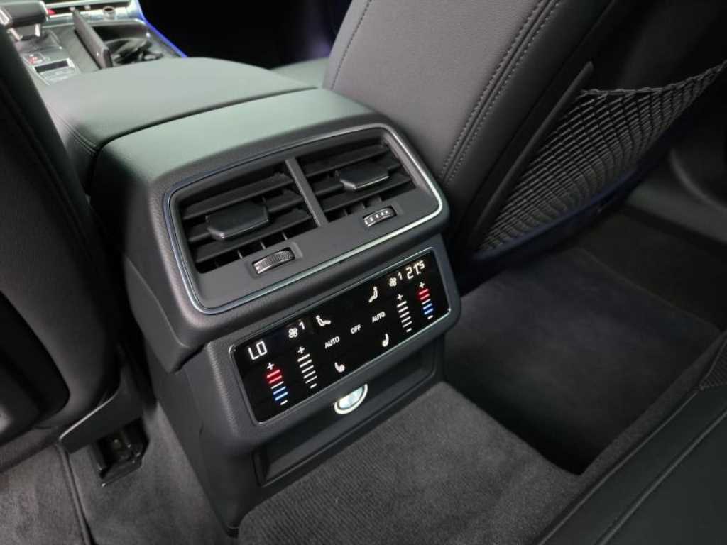 Audi A6 — photo 15