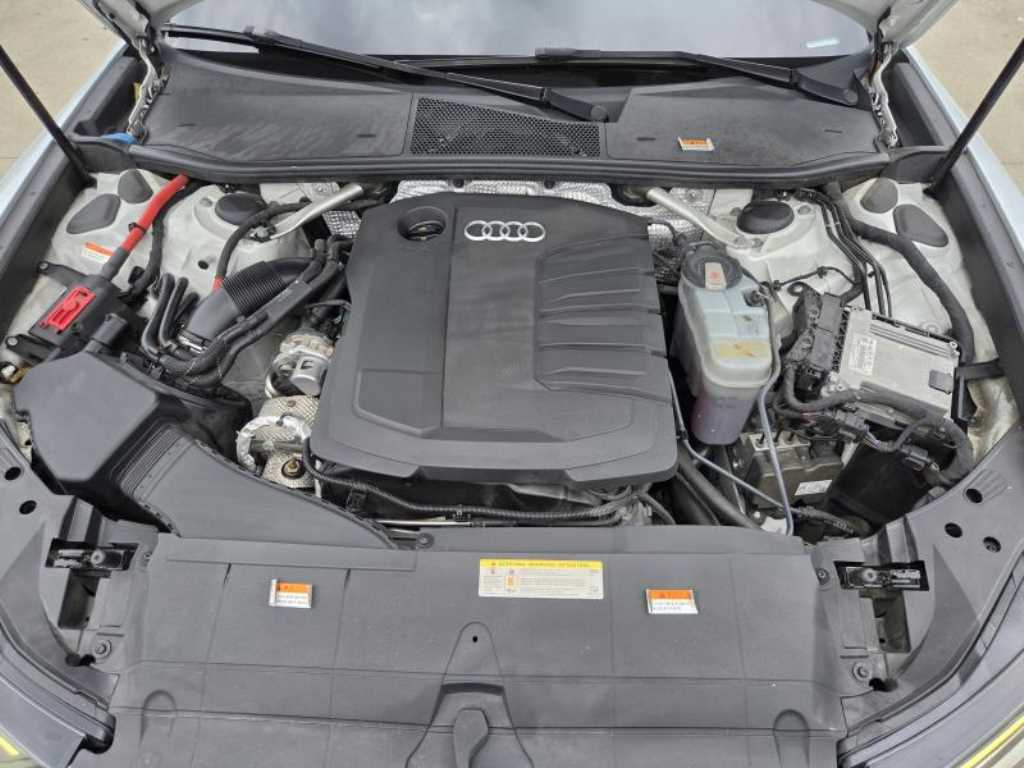 Audi A6 — photo 19