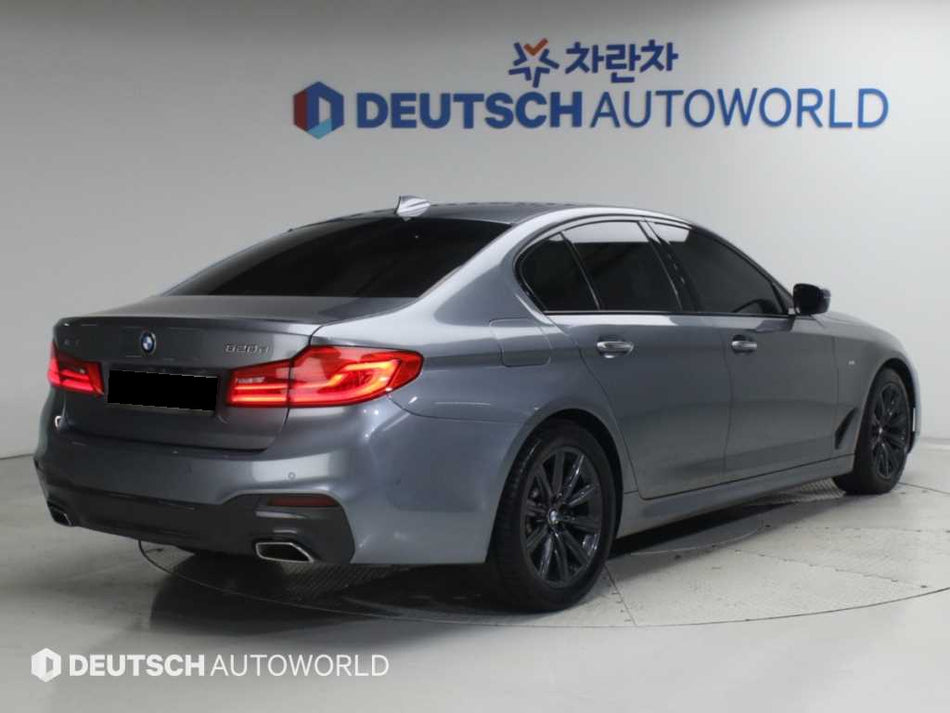 BMW 5-Series — photo 02