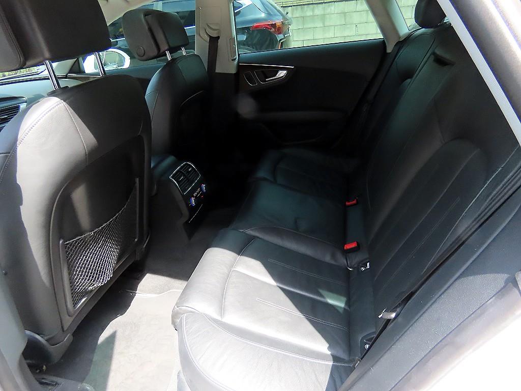 Audi A7 — photo 06