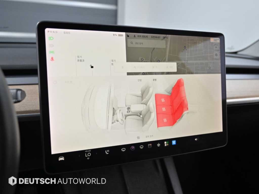 Tesla Model 3 — photo 16