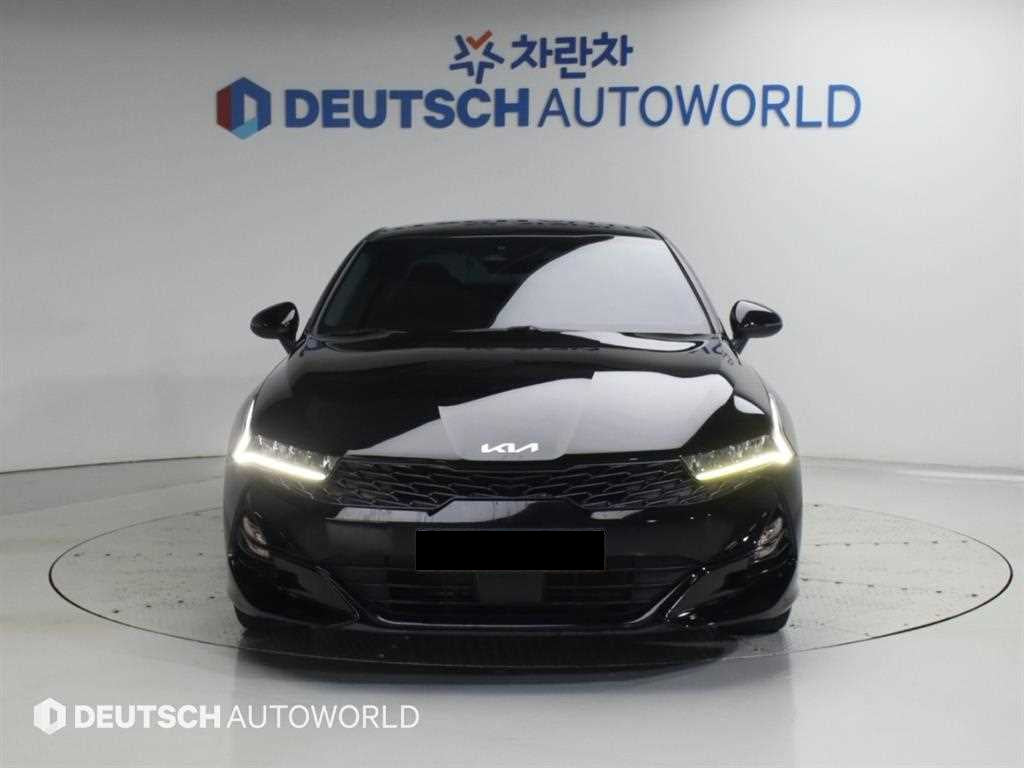 Kia K5 — photo 03