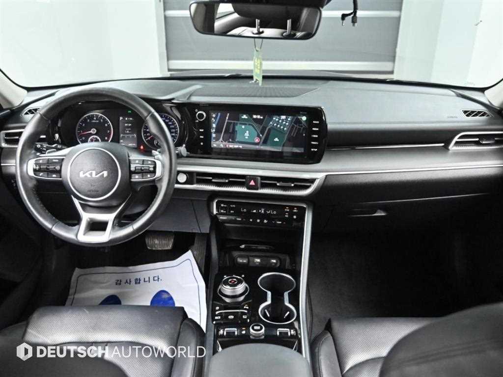 Kia K5 — photo 07