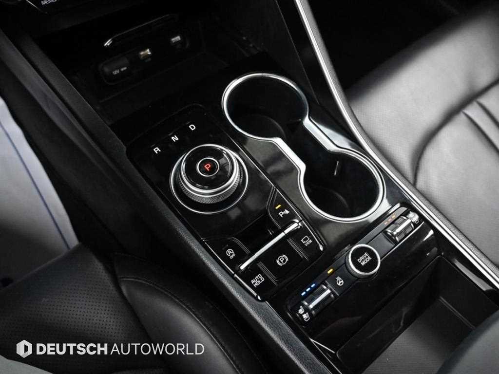 Kia K5 — photo 09