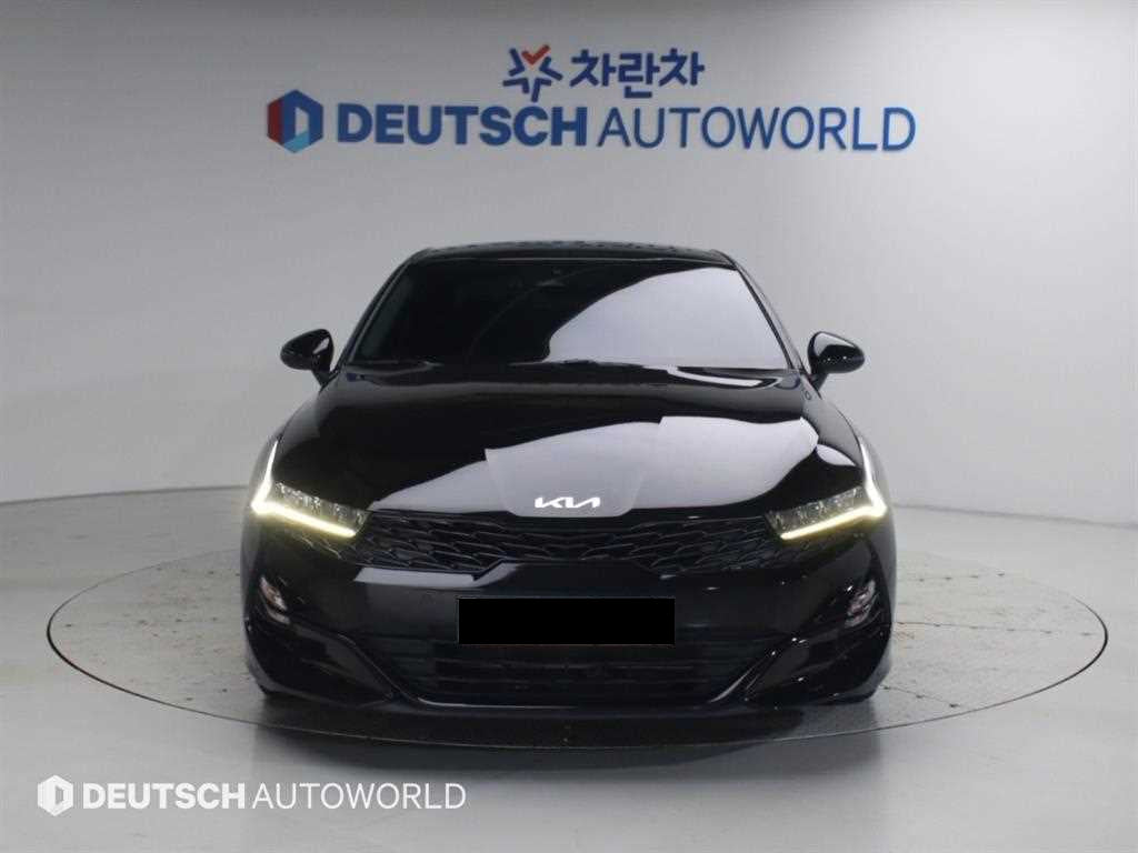 Kia K5 — photo 03