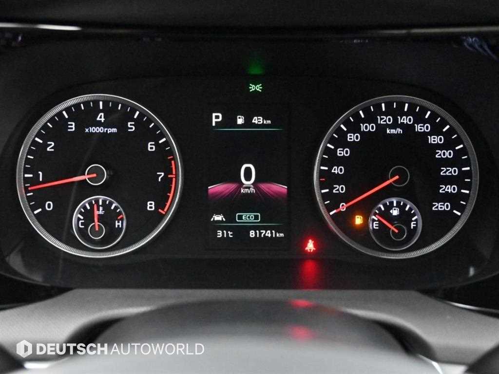 Kia K5 — photo 08