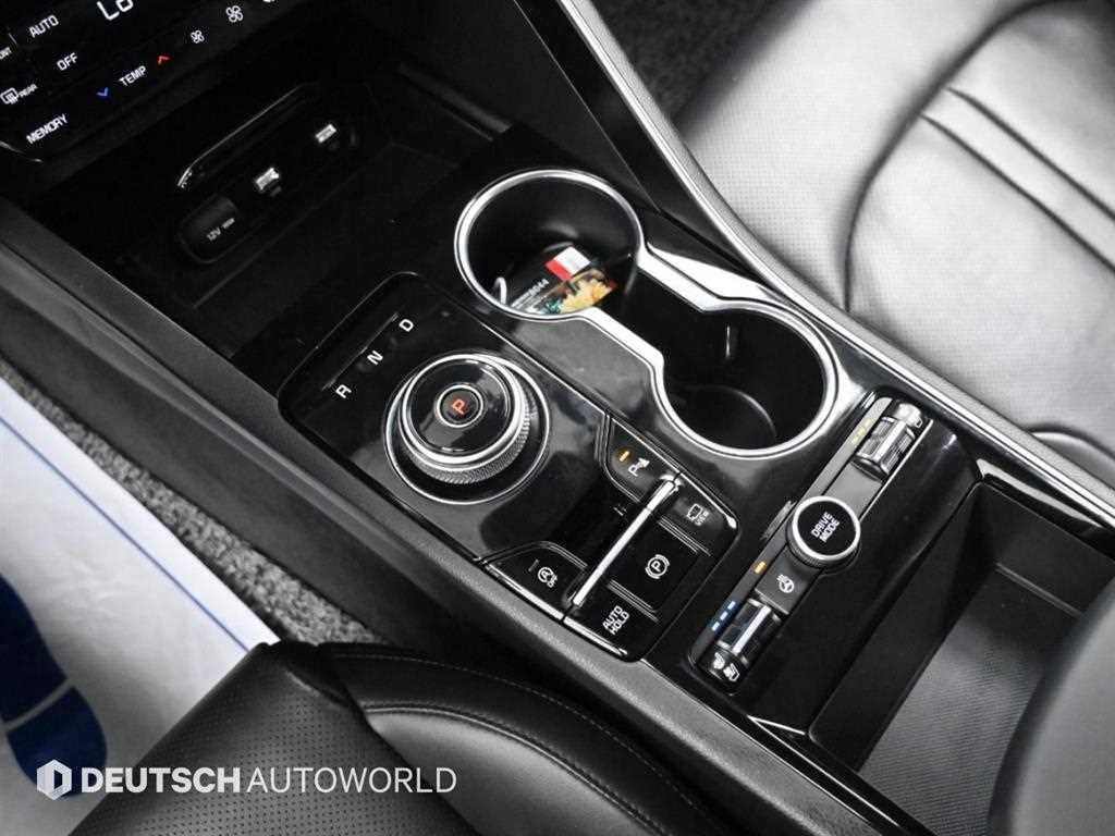 Kia K5 — photo 09