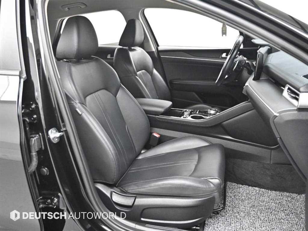 Kia K5 — photo 10