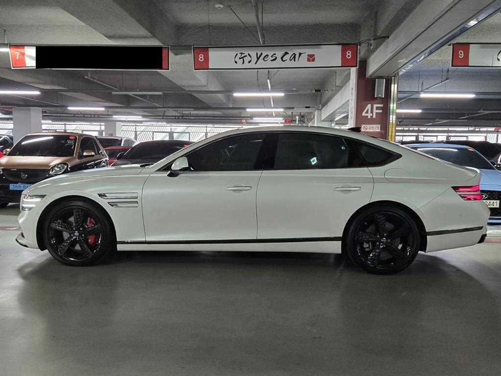 Genesis G80 — photo 04