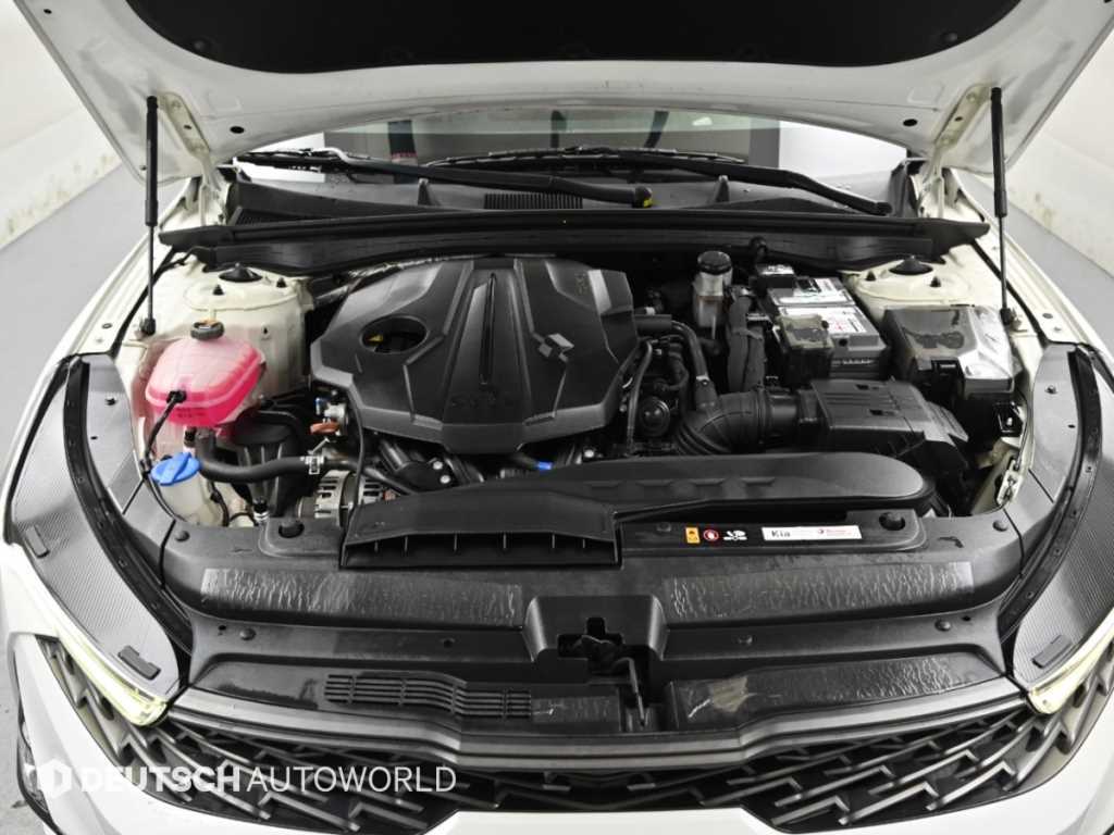 Kia K5 — photo 06