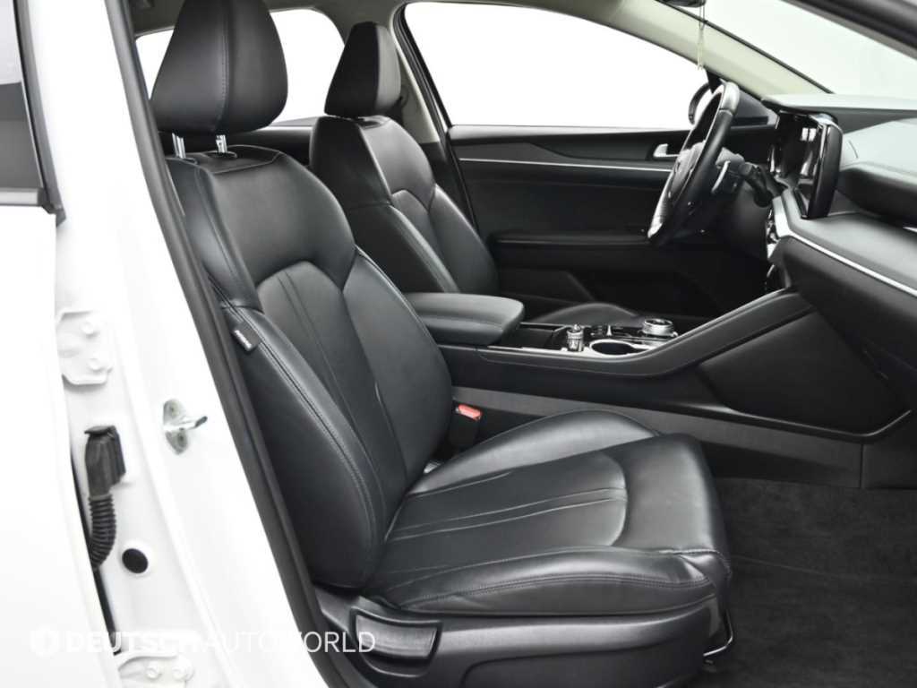 Kia K5 — photo 10