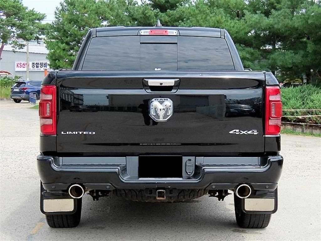 Dodge Ram Pick Up — photo 04