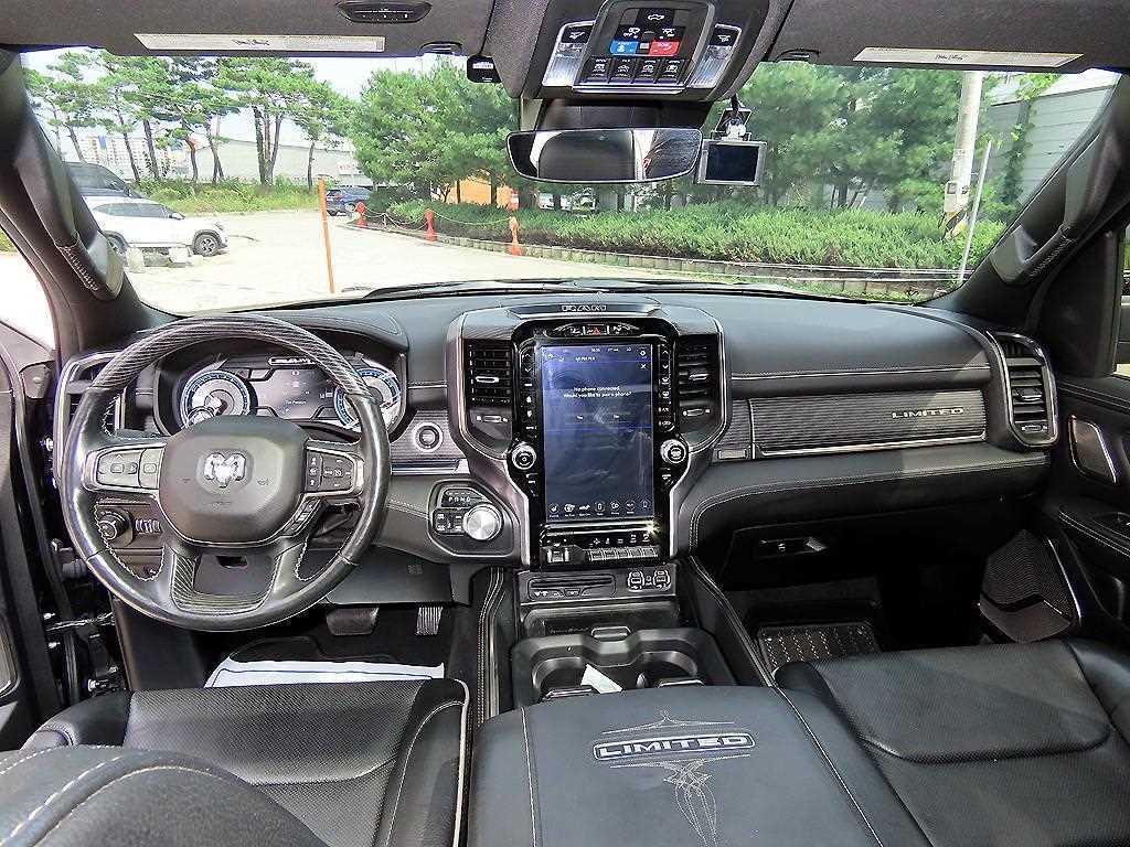 Dodge Ram Pick Up — photo 08