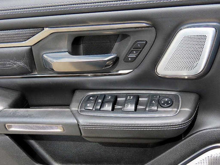 Dodge Ram Pick Up — photo 12