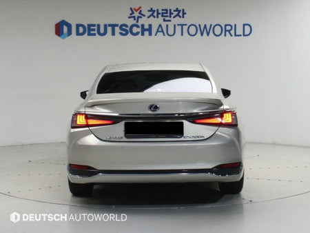 Lexus ES — photo 04