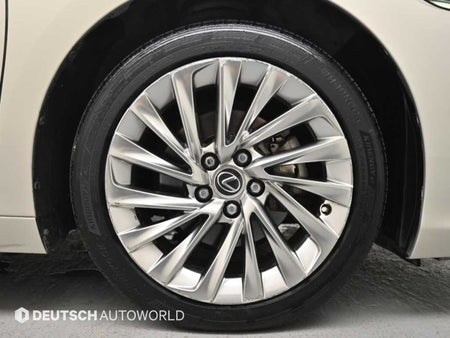 Lexus ES — photo 05