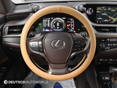 Lexus ES — photo 13