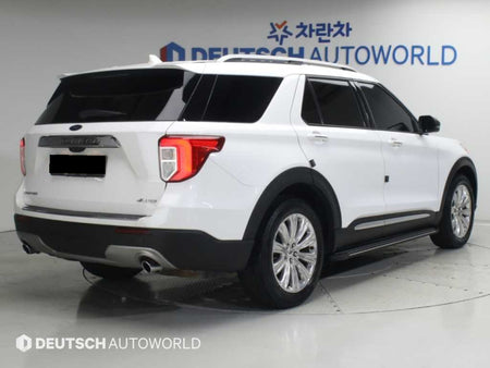 Ford Explorer — photo 02
