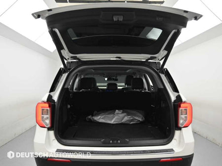 Ford Explorer — photo 19