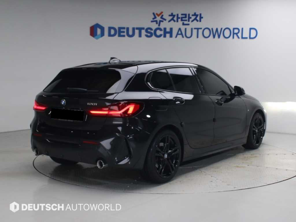 BMW 1-Series — photo 02