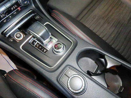 Mercedes-Benz GLA-Class — photo 12
