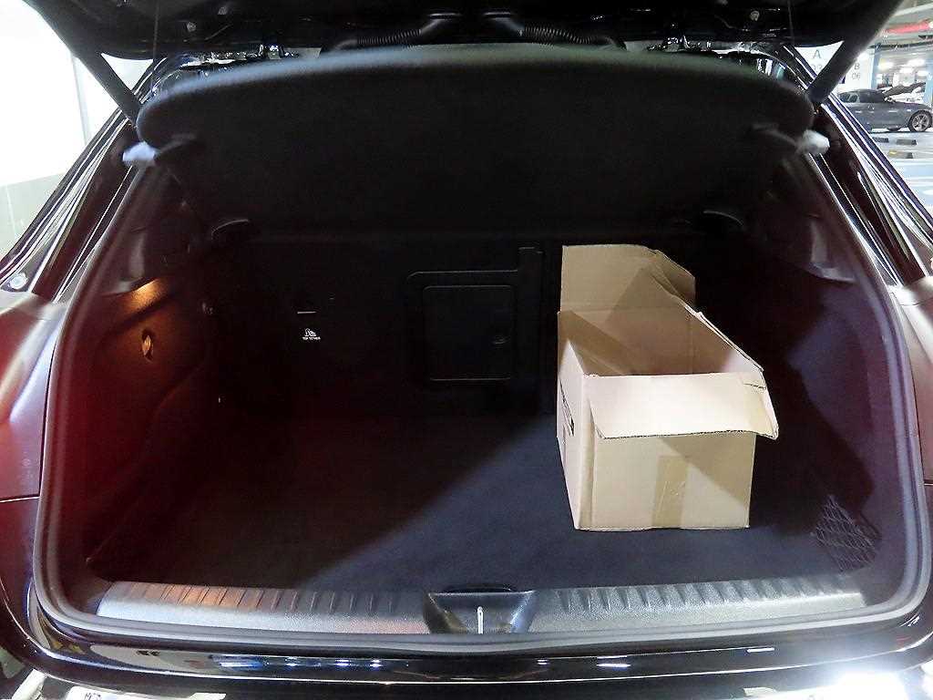 Mercedes-Benz GLA-Class — photo 17
