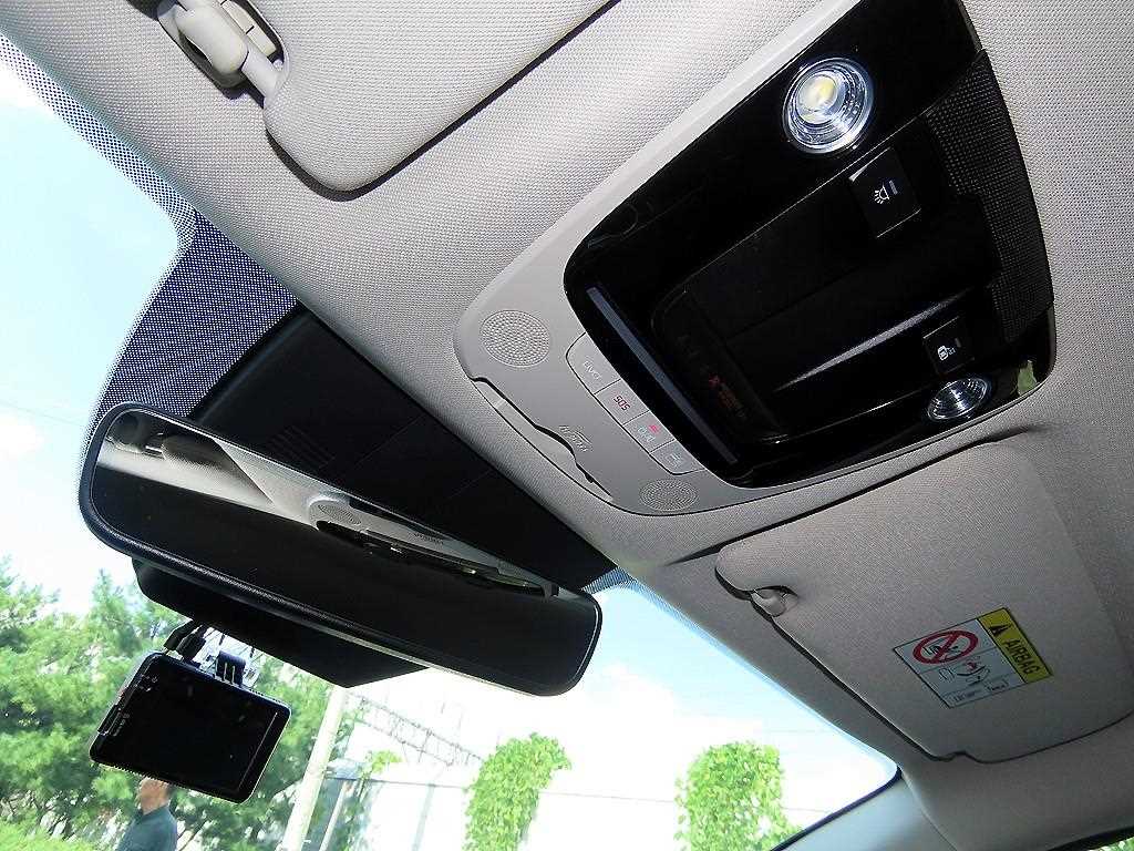 Kia K5 — photo 16