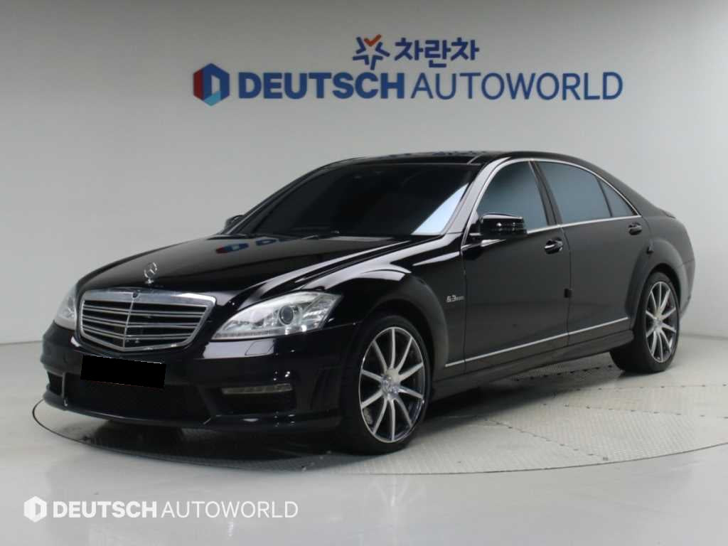 Mercedes-Benz S-Class — photo 01