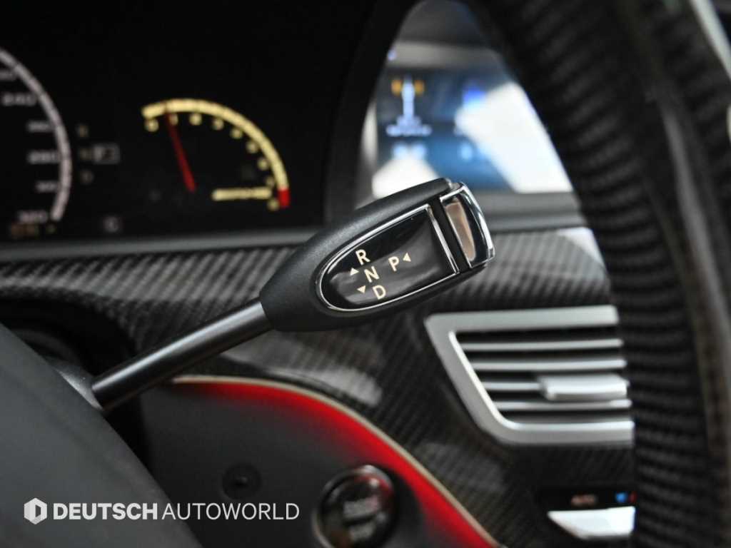 Mercedes-Benz S-Class — photo 09