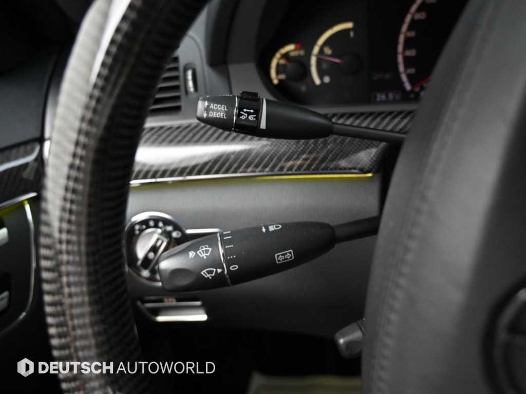 Mercedes-Benz S-Class — photo 17