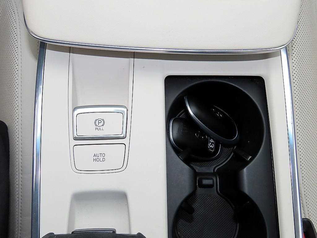 Hyundai Grandeur — photo 13