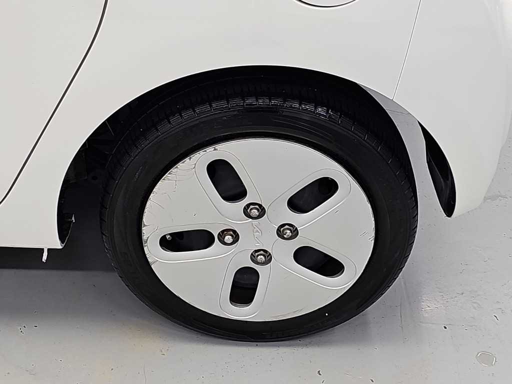 Kia RAY — photo 16