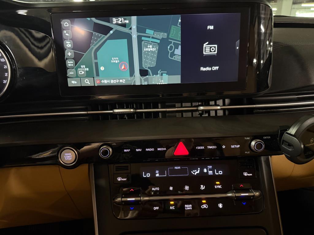 Kia Carnival — photo 12