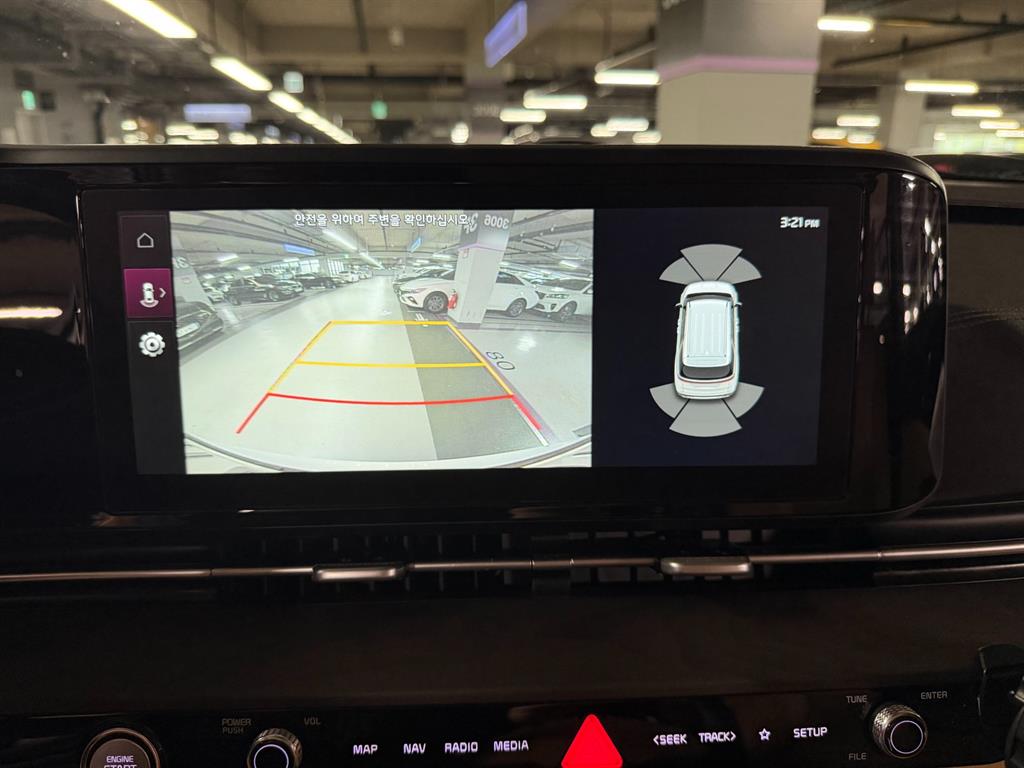 Kia Carnival — photo 13
