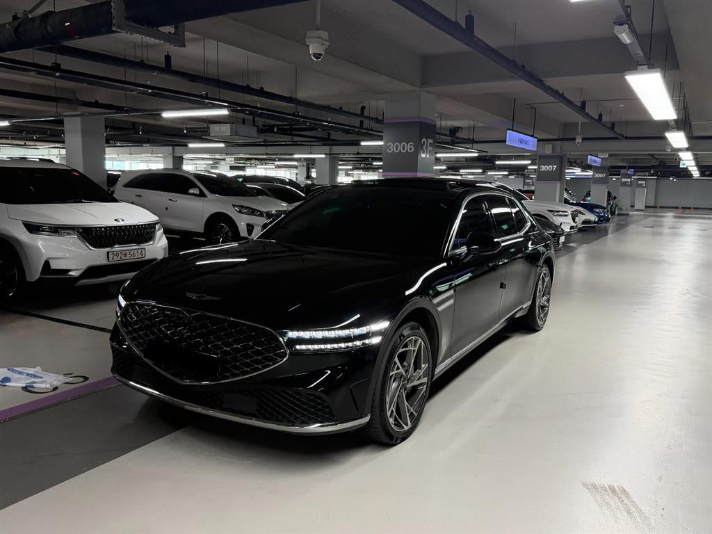 Genesis G90 — photo 02