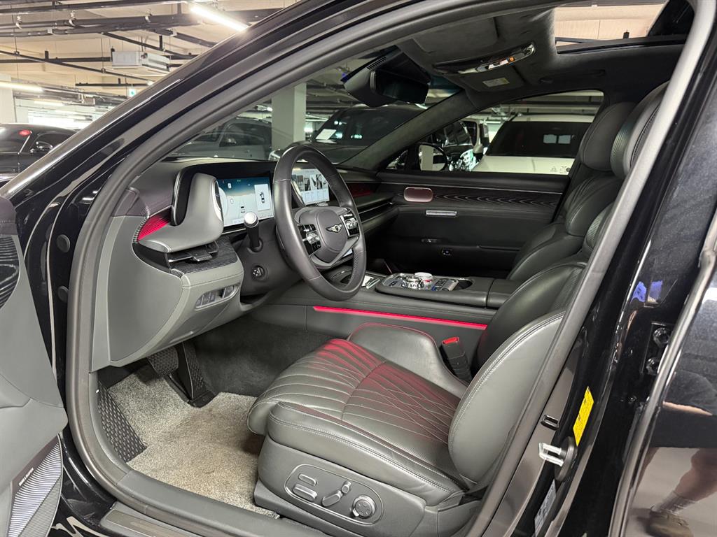Genesis G90 — photo 05